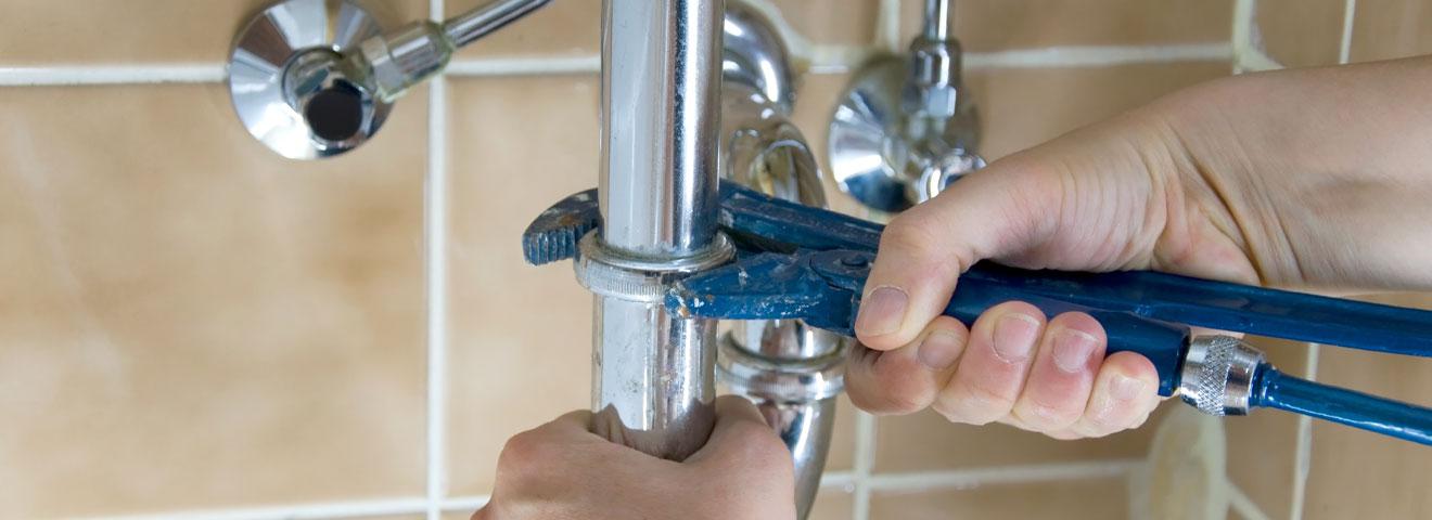 7 Basic Plumbing Tools Every Homeowner Should Have